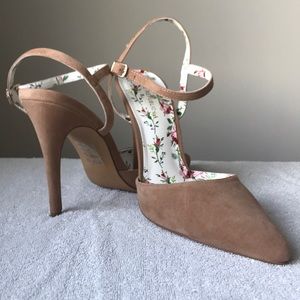 NEW! Tan stilettos with ankle strap